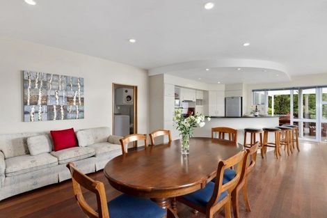 Photo of property in 28 Molyneux Close, Whitby, Porirua, 5024