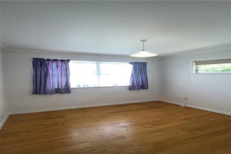 Photo of property in 6 Firle Place, Green Bay, Auckland, 0604