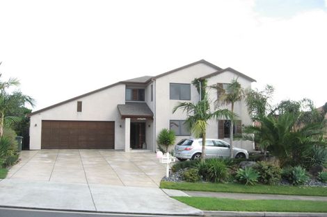 Photo of property in 62 Mt Lebanon Crescent, The Gardens, Auckland, 2105