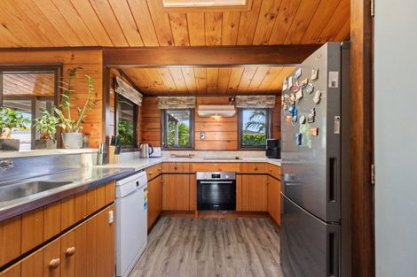 Photo of property in 38 Endeavour Avenue, Welcome Bay, Tauranga, 3112