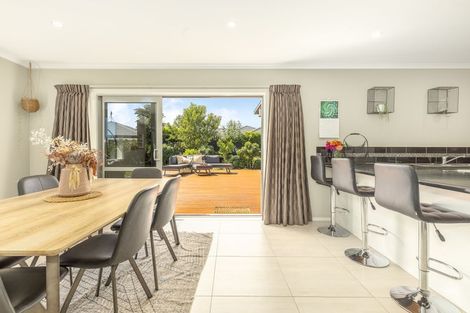 Photo of property in 5 Pearson Place, Paraparaumu, 5032