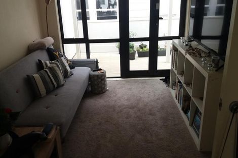 Photo of property in 2/240 The Terrace, Wellington Central, Wellington, 6011