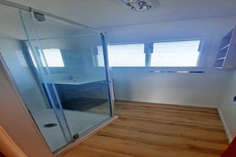 Photo of property in 72a Carlisle Road, Browns Bay, Auckland, 0632