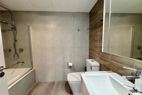 Photo of property in 39 Otuwairoa Esplanade, Opaheke, Papakura, 2113