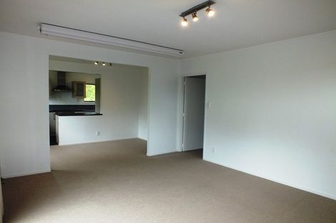 Photo of property in 1/19 Saddleback Rise, Murrays Bay, Auckland, 0630