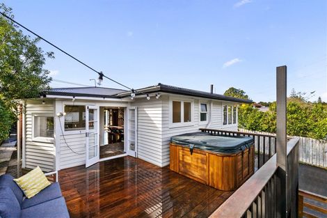 Photo of property in 48 Titoki Street, Te Atatu Peninsula, Auckland, 0610