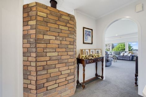 Photo of property in 2 Bickerstaffe Road, Maungaturoto, 0520