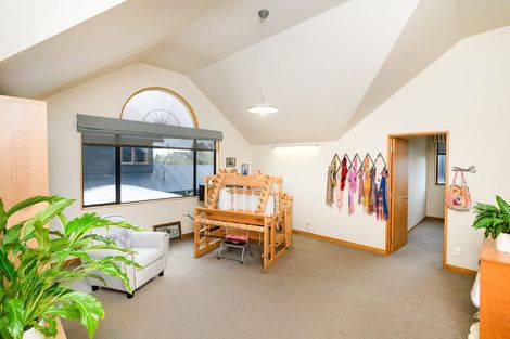 Photo of property in 8 Dougherty Place, Hokowhitu, Palmerston North, 4410