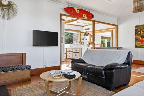 Photo of property in 3 Pare Street, Wainui, Gisborne, 4010