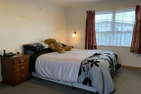 Photo of property in 11 Jull Crescent, Waipukurau, 4200