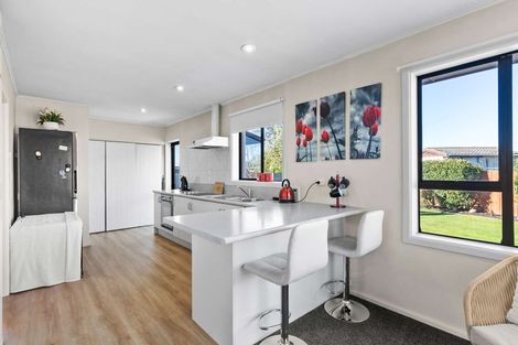 Photo of property in 37 Moffett Street, Islington, Christchurch, 8042