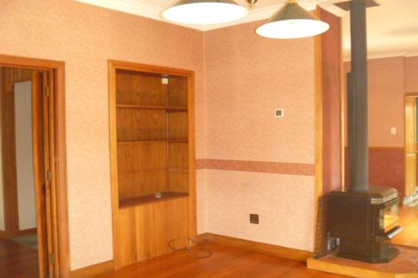 Photo of property in 32 Station Street, Alexandra, 9320