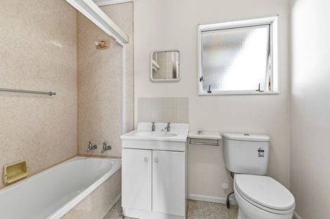 Photo of property in 408 Mazengarb Road, Paraparaumu, 5032