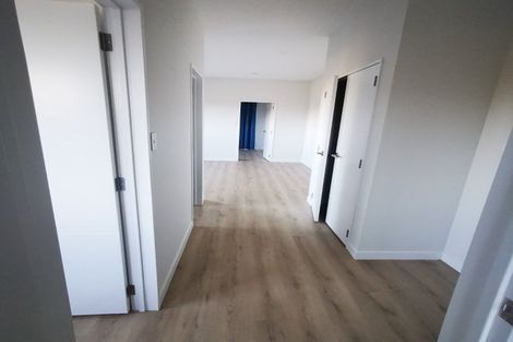 Photo of property in 33 Kotuitui Drive, Wainui, Silverdale, 0992