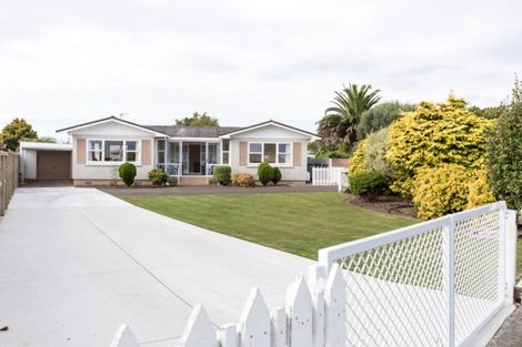 Photo of property in 11 Julian Place, Westown, New Plymouth, 4310