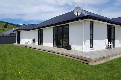 Photo of property in 17 Mallard Drive, Waihola, Milton, 9073