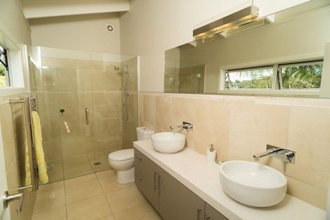 Photo of property in 22 Alderton Drive, Kerikeri, 0230