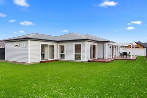 Photo of property in 29 Valour Drive, Rangiora, 7400