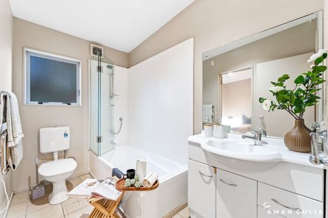 Photo of property in 5/218 Captain Springs Road, Onehunga, Auckland, 1061