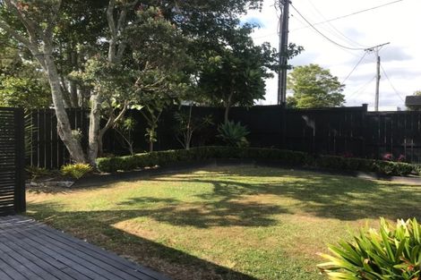 Photo of property in 121 Rangatira Road, Beach Haven, Auckland, 0626