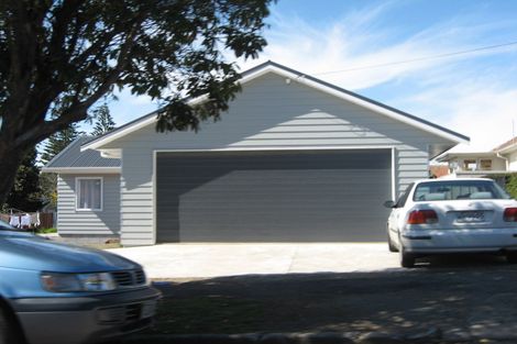 Photo of property in 20 Plympton Street, Brooklands, New Plymouth, 4310