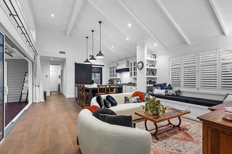 Photo of property in 6 Mollisia Lane, Papamoa Beach, Papamoa, 3118