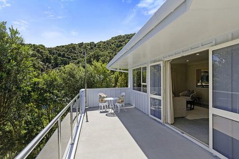 Photo of property in 233a Whites Line East, Waiwhetu, Lower Hutt, 5010