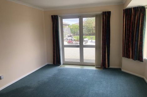 Photo of property in 19 Cairns Crescent, Rototuna, Hamilton, 3210