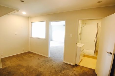 Photo of property in 24 Lexington Drive, Botany Downs, Auckland, 2010