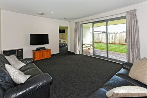 Photo of property in 73 Dynes Road, Rolleston, 7615