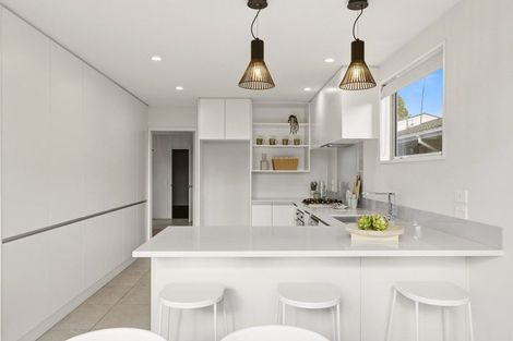 Photo of property in 132 Edgeware Road, St Albans, Christchurch, 8014