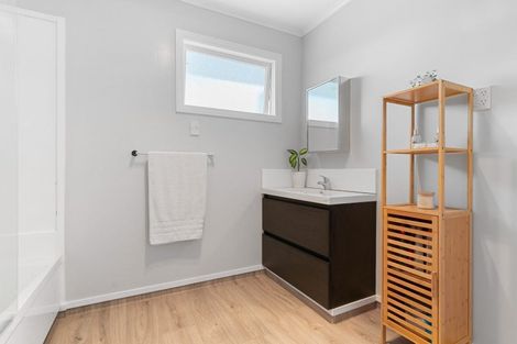 Photo of property in 74 Awakino Point Road East, Awakino Point, Dargaville, 0372