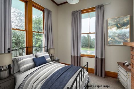 Photo of property in 35 Ross Street, Woodville, 4920