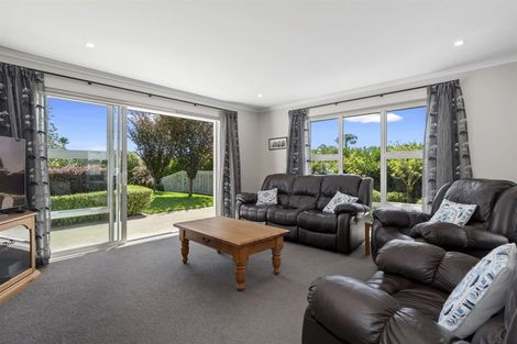 Photo of property in 94 Moffat Road, Bethlehem, Tauranga, 3110