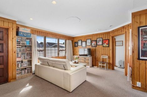 Photo of property in 2/110 Champion Street, Edgeware, Christchurch, 8013