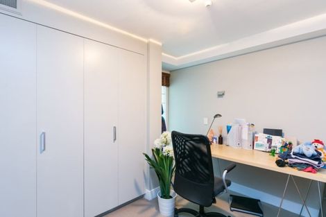 Photo of property in The Capital, 11/370 Oriental Parade, Oriental Bay, Wellington, 6011