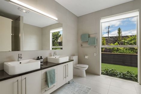 Photo of property in 225 East Coast Road, Campbells Bay, Auckland, 0620