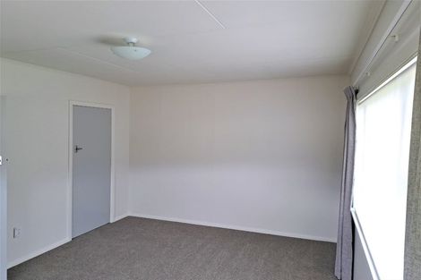 Photo of property in 152 Wainuiomata Road, Wainuiomata, Lower Hutt, 5014