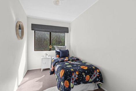 Photo of property in 118 Riversdale Drive, Merrilands, New Plymouth, 4312