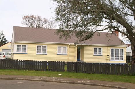 Photo of property in 20 Ewart Road, Mangere East, Auckland, 2024