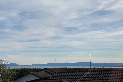 Photo of property in 4 Pureora Place, Clendon Park, Auckland, 2103