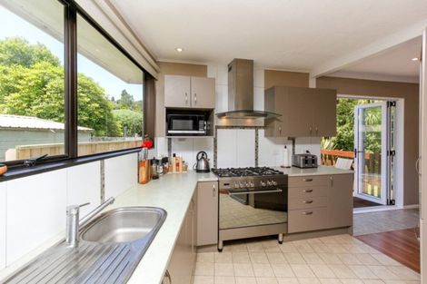 Photo of property in 174 Huatoki Street, Upper Vogeltown, New Plymouth, 4310