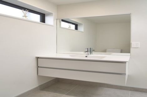 Photo of property in Riverena Flats, 377 Barbadoes Street, Christchurch Central, Christchurch, 8011