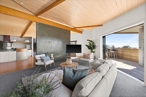 Photo of property in 14 Te Mata Peak Road, Havelock North, 4130