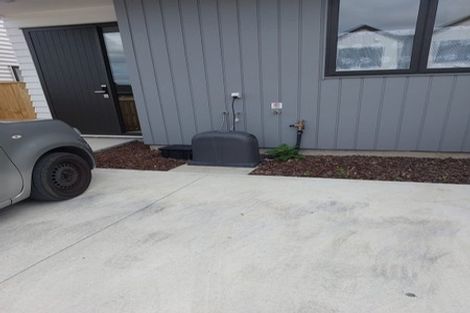 Photo of property in 89 Waipuhinui Way, Wiri, Auckland, 2104