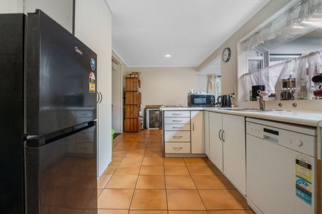 Photo of property in 12 Karapiti Place, Glen Eden, Auckland, 0602