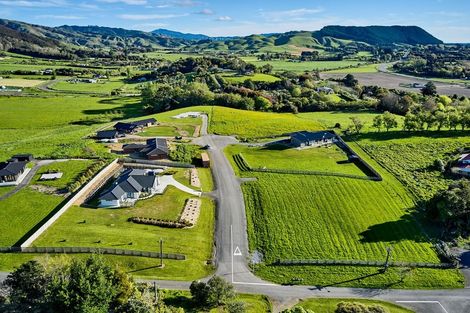 Photo of property in 8 Honoiti Ranapiri Place, Manakau, Levin, 5573