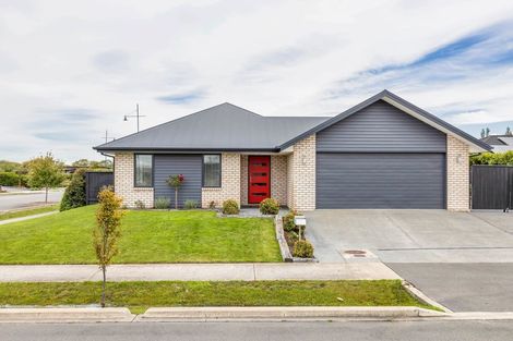 Photo of property in 23 Pegasus Main Street, Pegasus, 7612