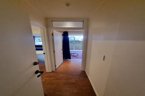 Photo of property in 2/58 Cliff Road, Torbay, Auckland, 0630