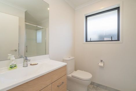 Photo of property in 8 Palm Drive, Whitianga, 3510